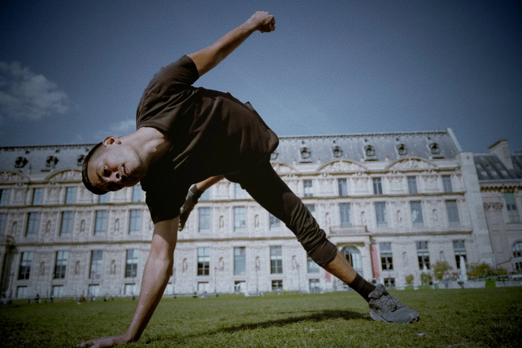 Dancer Nelson Reguera photo by Charles-Henri NICK